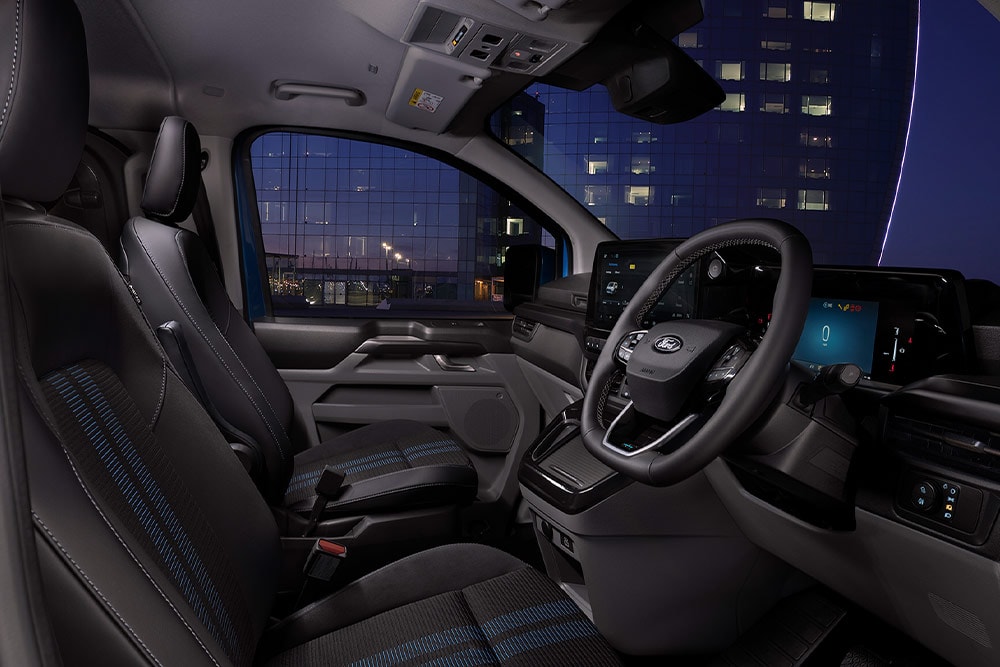 ford e_transit_custom eu Column_Card_06_V710_Sport 3x2 1000x667 front sport interior